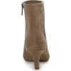 Vince Camuto Women’s Quinley Ankle Boot(Oyster)