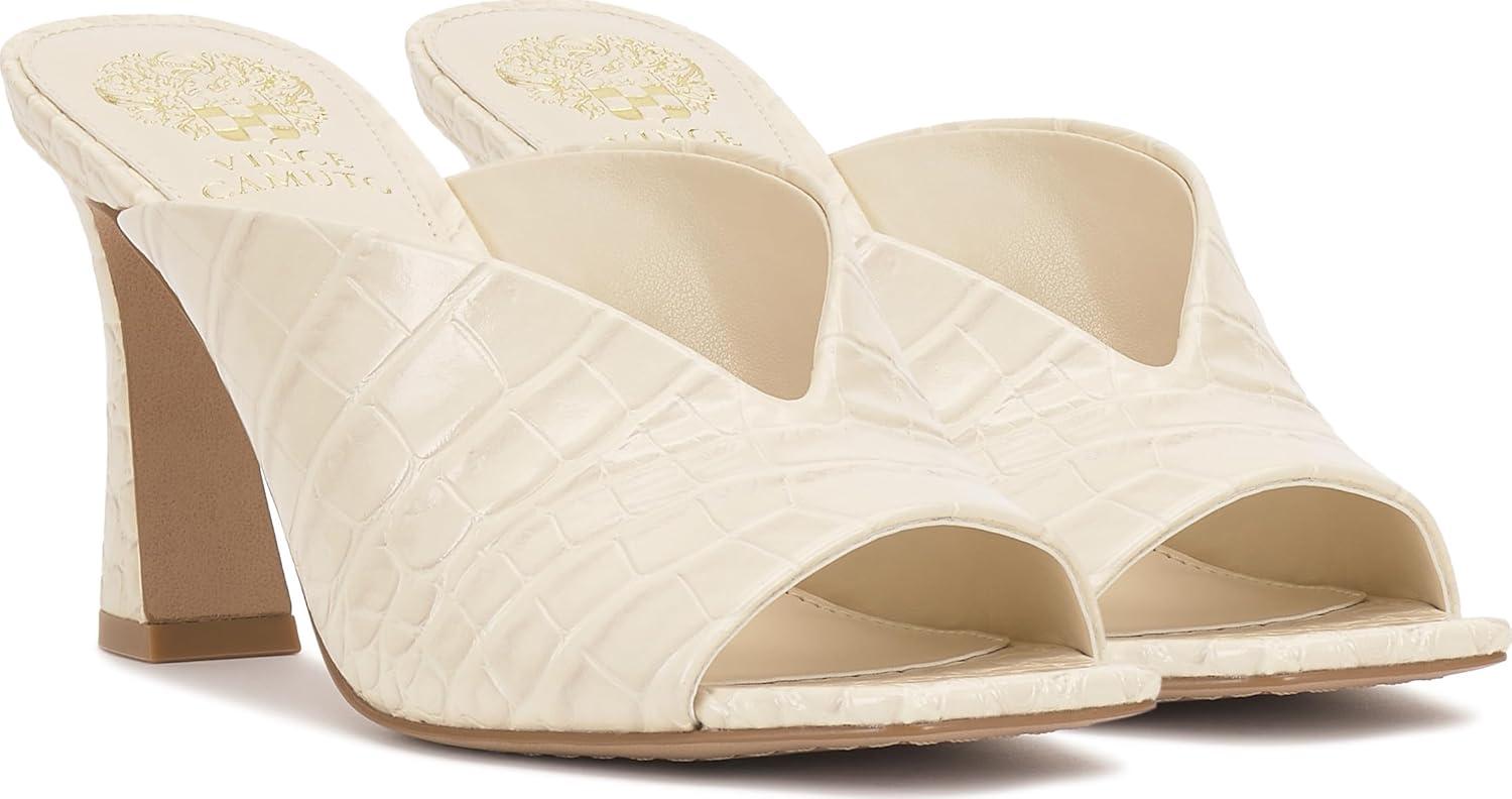 image:imageVince Camuto Womens GaleniCreamy White